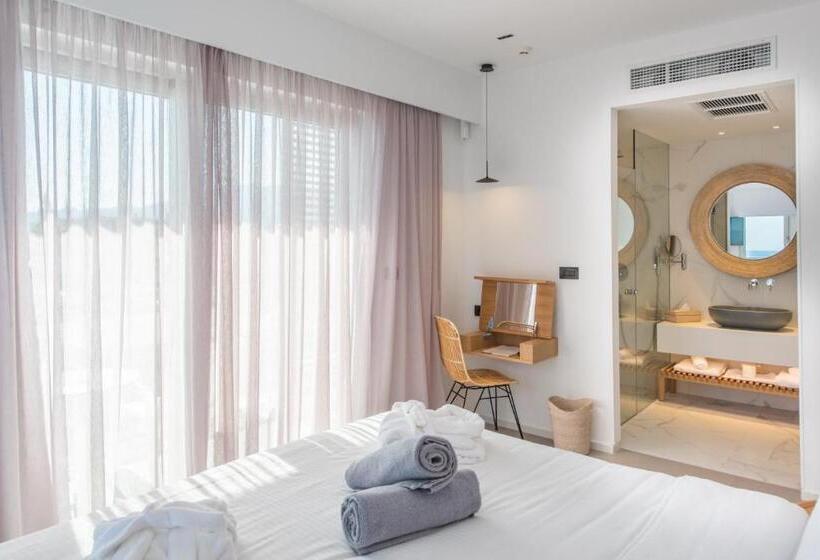 هتل Enorme Ammos Beach Resort