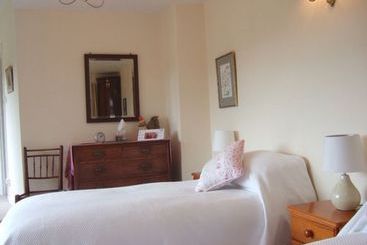 هتل Howden House Bed And Breakfast