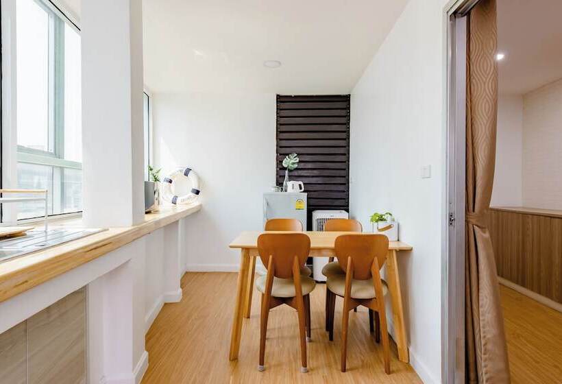 هتل Lee's Mark Residence