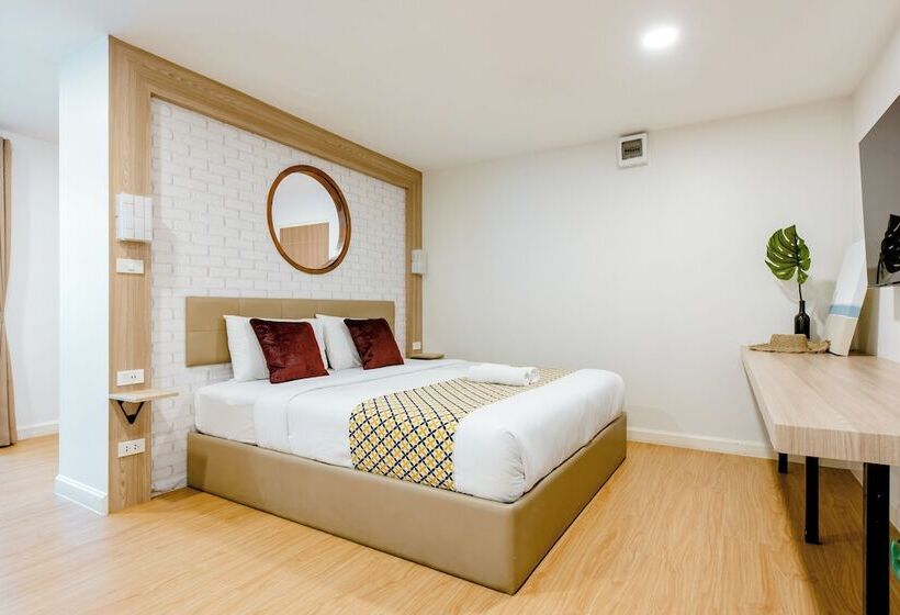 هتل Lee's Mark Residence