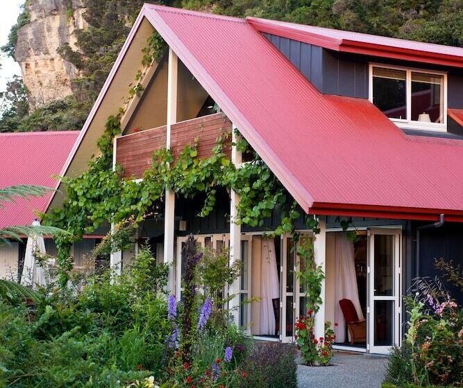 בית מלון כפרי Ratanui Lodge