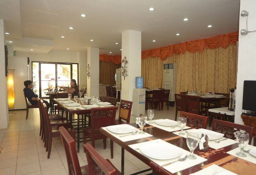 Hotel Reyna S The Haven And Gardens