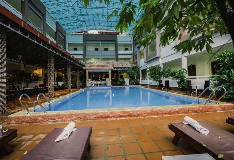 هتل Sihanoukville Plaza