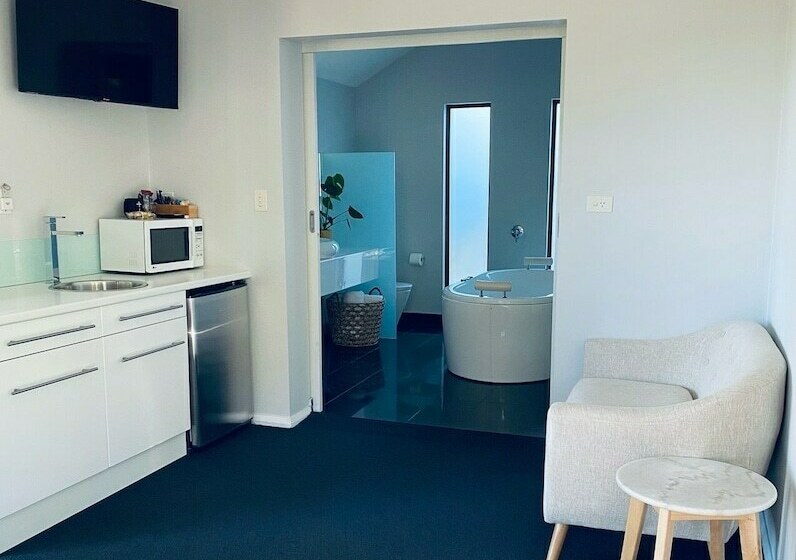 Hideaway Studio Accommodation
