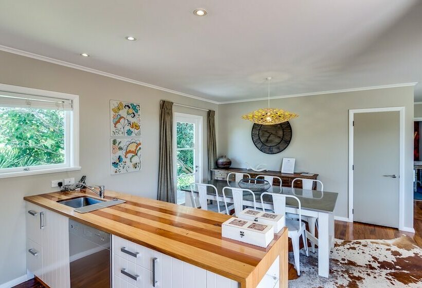 The Farmhouse At Mission Estate