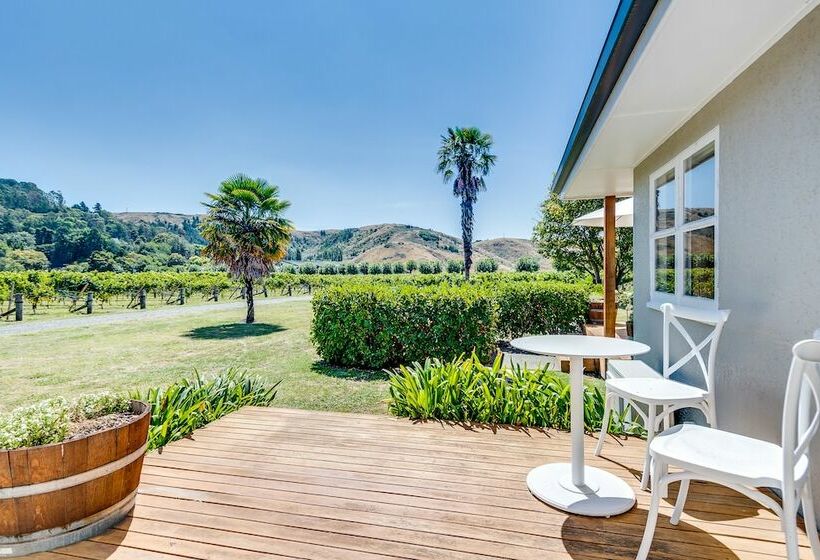 The Farmhouse At Mission Estate