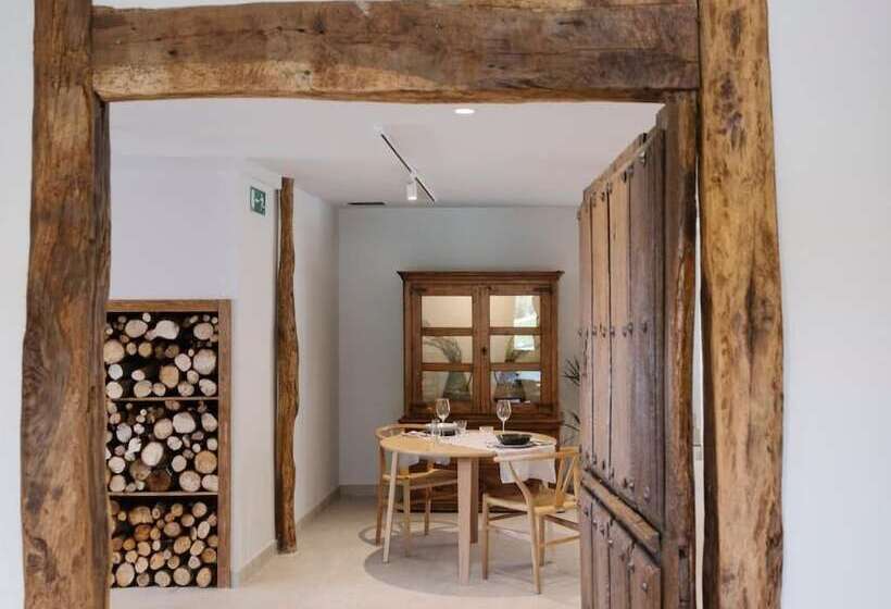 هتل Nafarrola Gastronomy & Wine