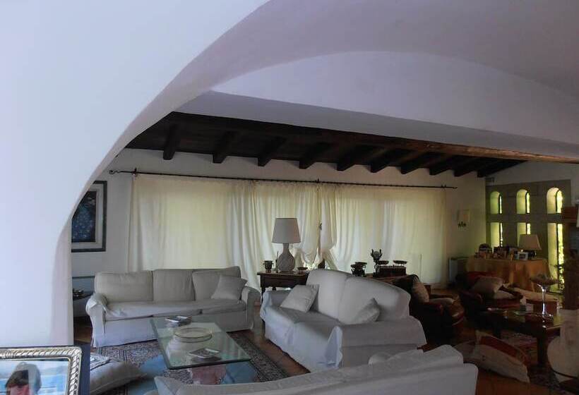 بنسيون Casa Alianda