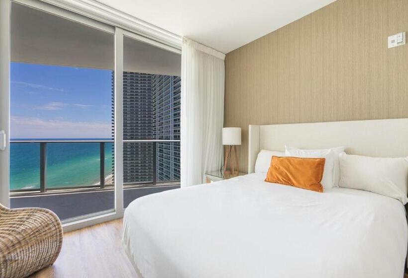 Upscale Comfort And Breathtaking Views At H Hollywood Residences By Zelloo