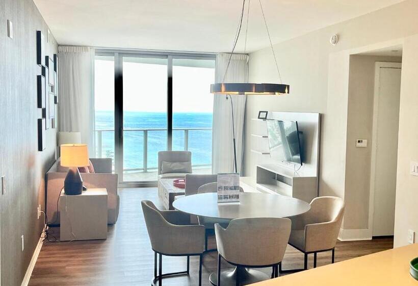 Upscale Comfort And Breathtaking Views At H Hollywood Residences By Zelloo