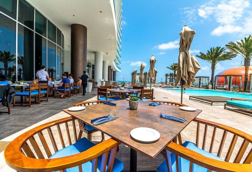 Upscale Comfort And Breathtaking Views At H Hollywood Residences By Zelloo