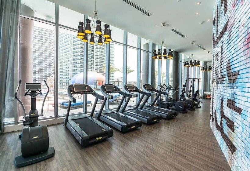 Upscale Comfort And Breathtaking Views At H Hollywood Residences By Zelloo
