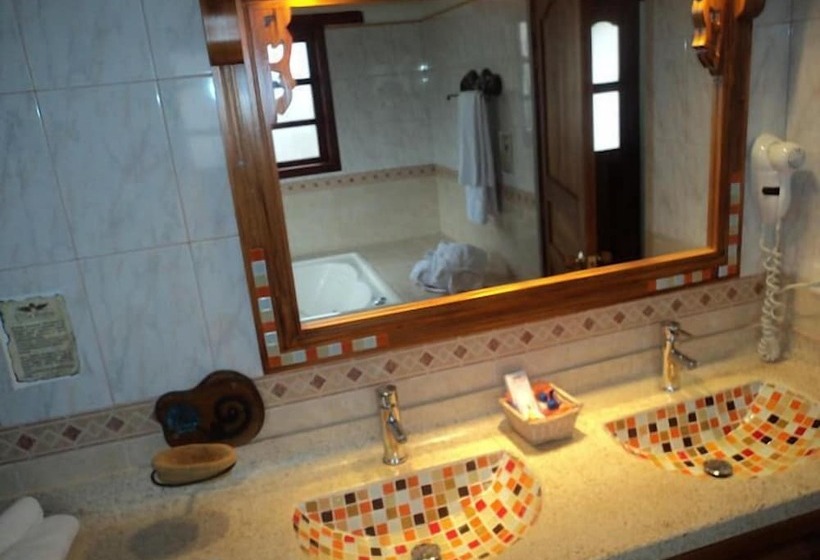 هتل Boutique Villa Roma