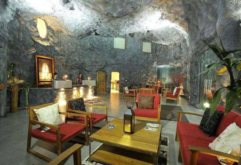 هتل Brys Caves