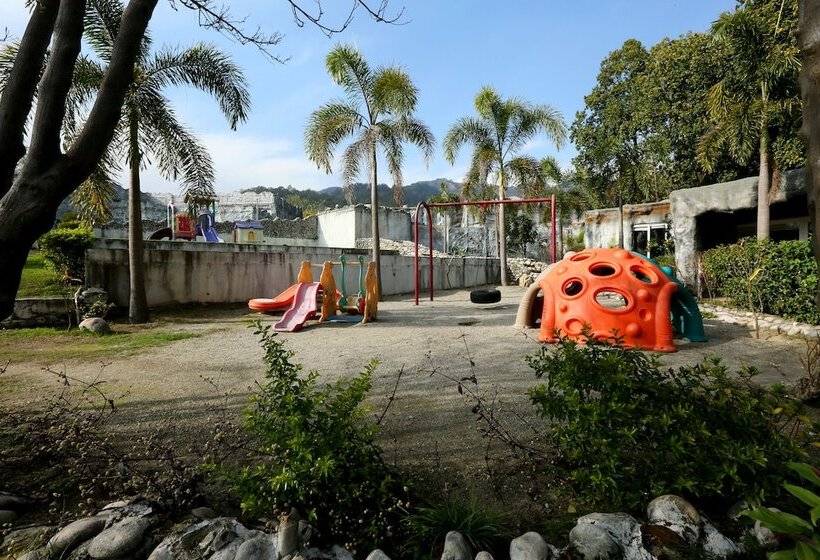 בית מלון כפרי Brys Caves