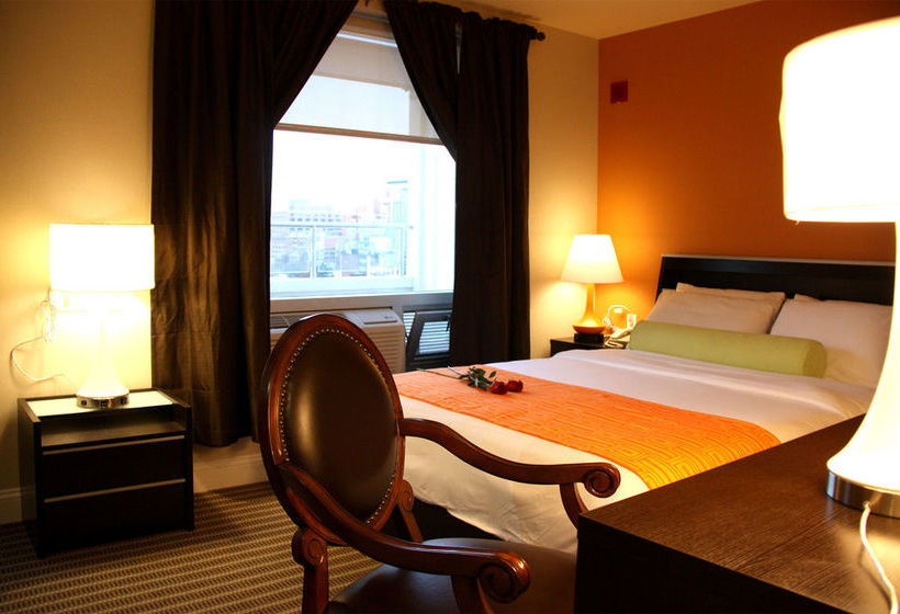 فندق Howard Johnson By Wyndham Long Island City