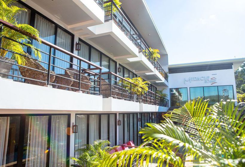هتل Z&z House
