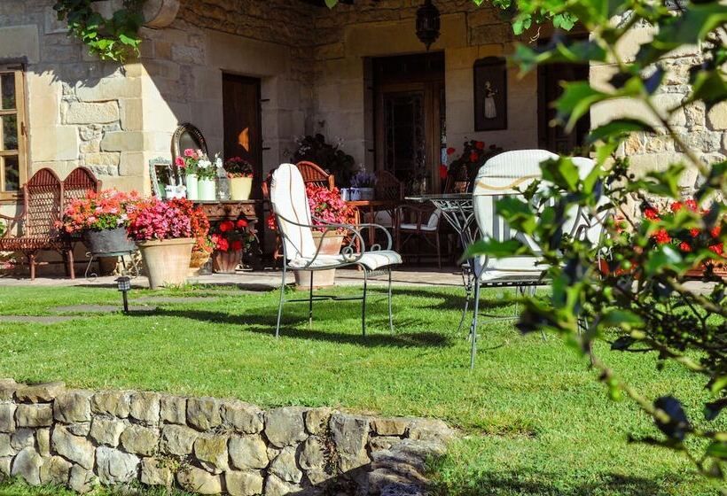 فندق Posada La Cotía