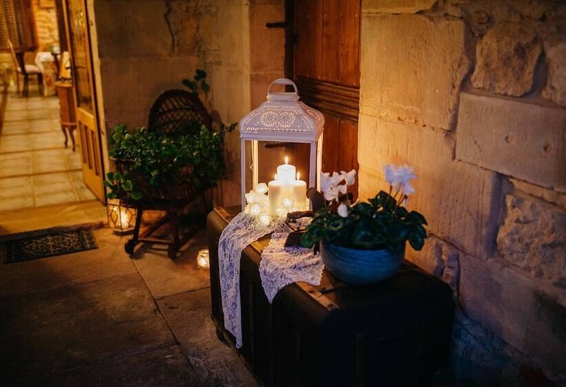 فندق Posada La Cotía