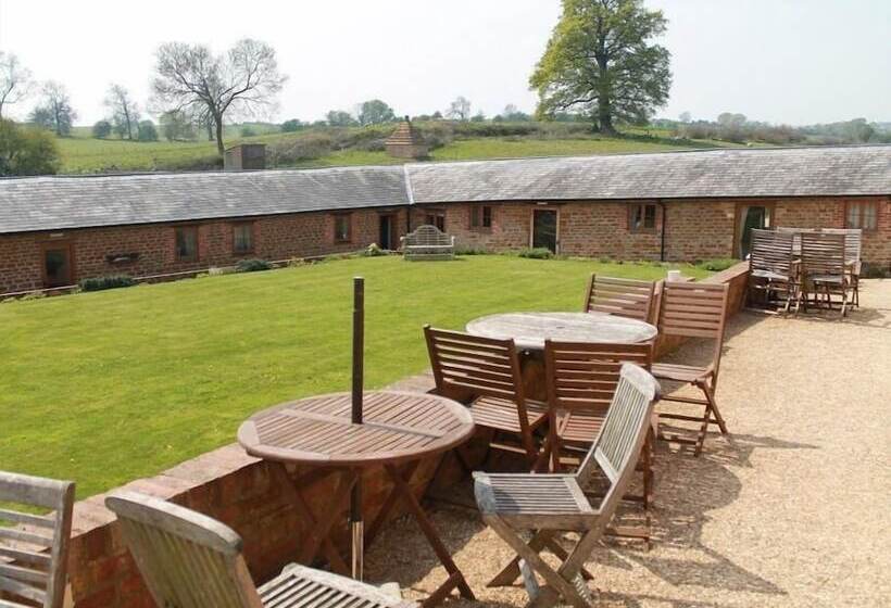 فندق The Granary At Fawsley