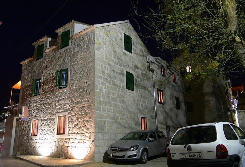 پانسیون House Sandra