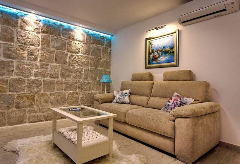 پانسیون House Sandra