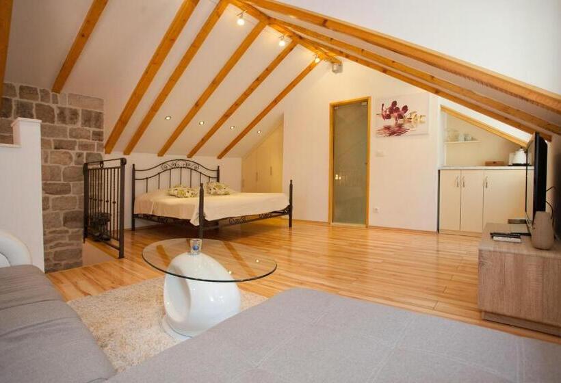 پانسیون House Sandra