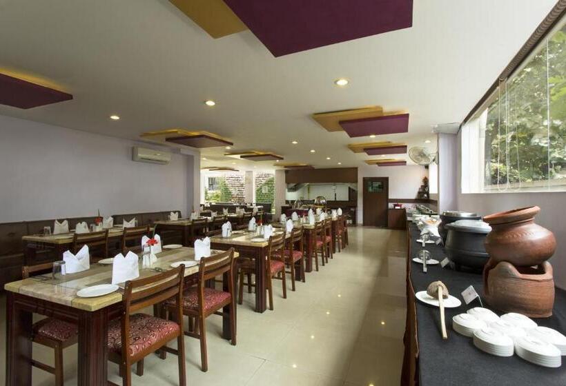 Курорт Sterling Yelagiri