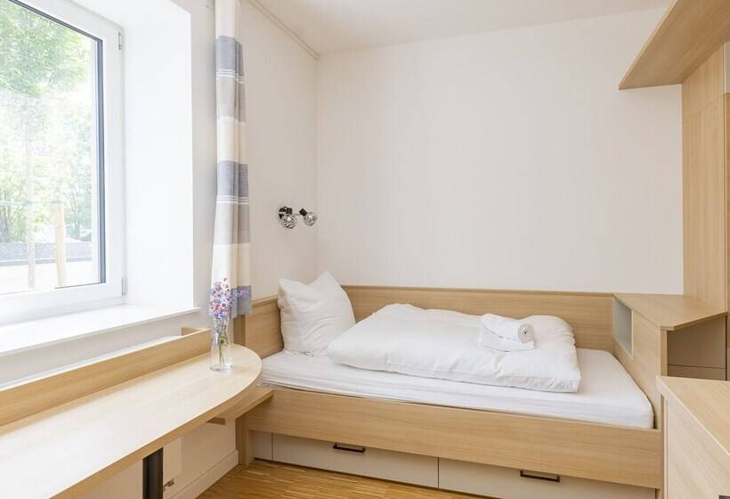 فندق صغير Henrys Sleeping Am Augsburger Eiskanal