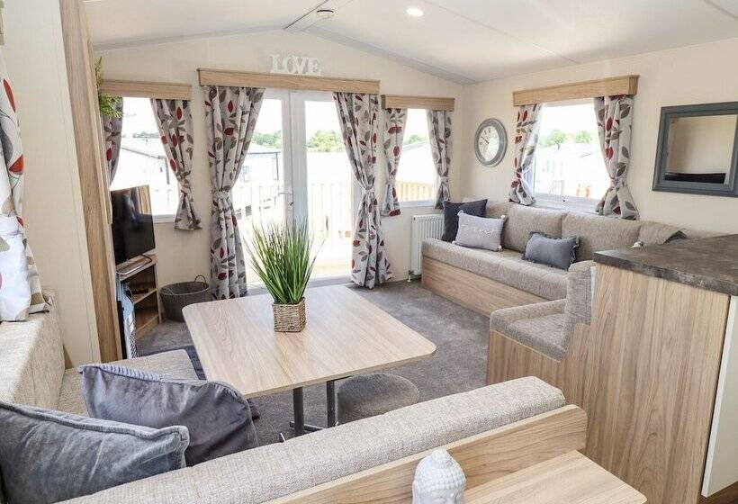 酒店 Lovely 4 Berth Caravan On 7 Lakes Country Park At Crowle North Lincolshire