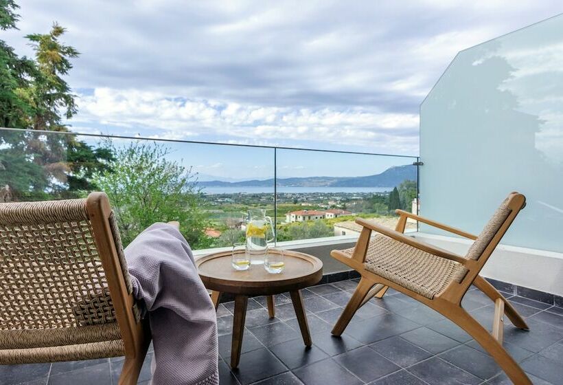 בית מלון כפרי Acro Upscale Residences