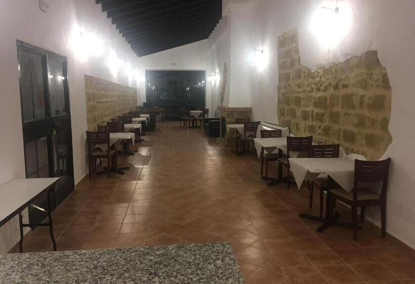 هتل Hacienda Marcharavi