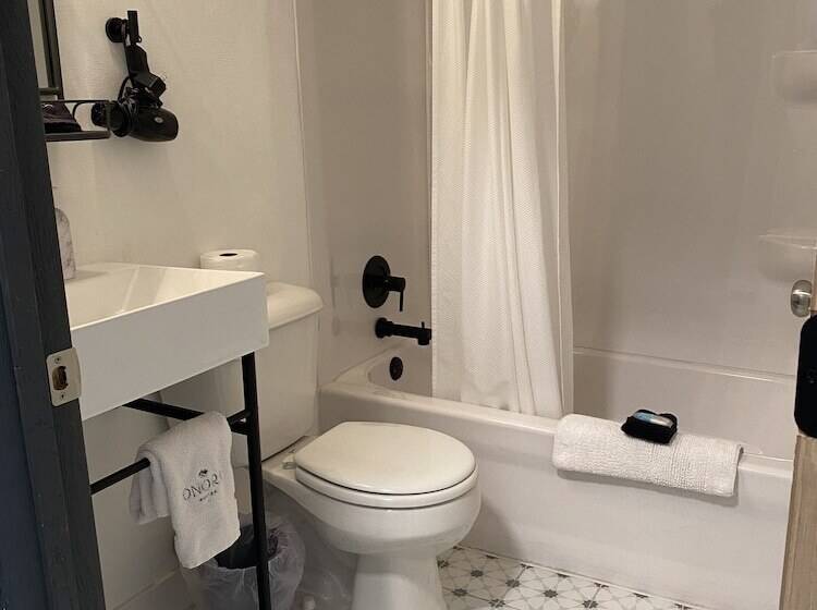 هتل Onora Suites