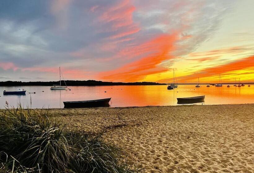 ホテル Poole Harbour View Lodge At Rockley Park