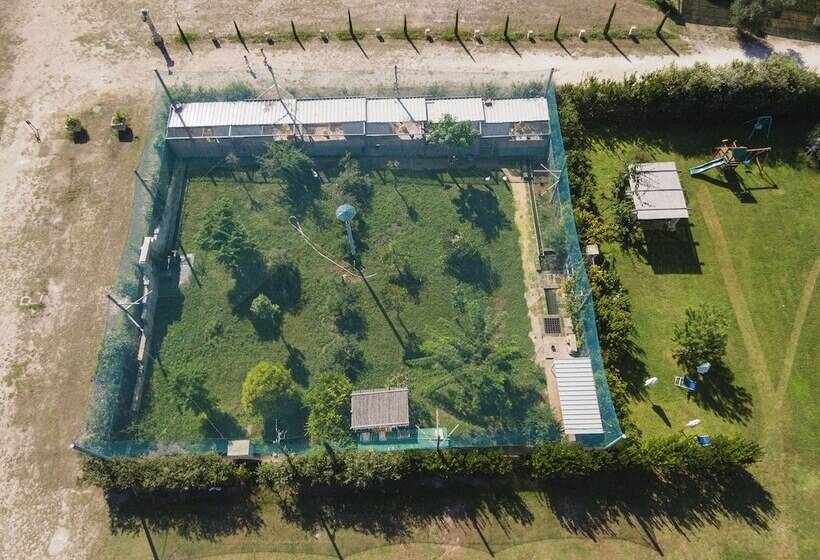 هتل روستایی Borgo Segine
