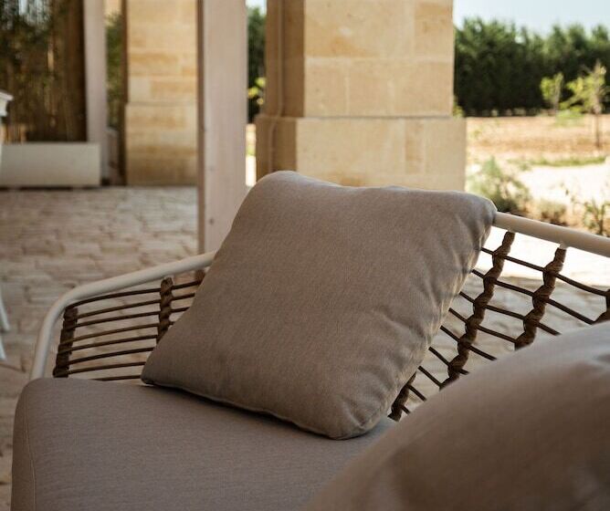 فندق ريفى Masseria Torleanzi   Wine Relais
