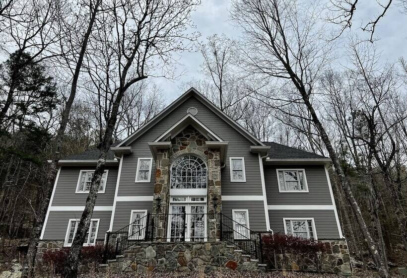 Limestone Springs Cottage