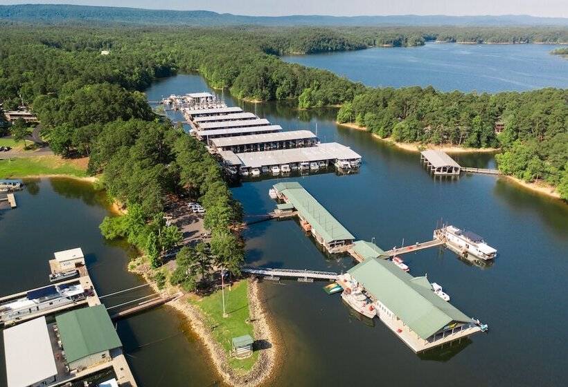 Queen Guest Room Located At The Joplin Inn At The Entrance To Mountain Harbor, Just 2 1/2 Miles From