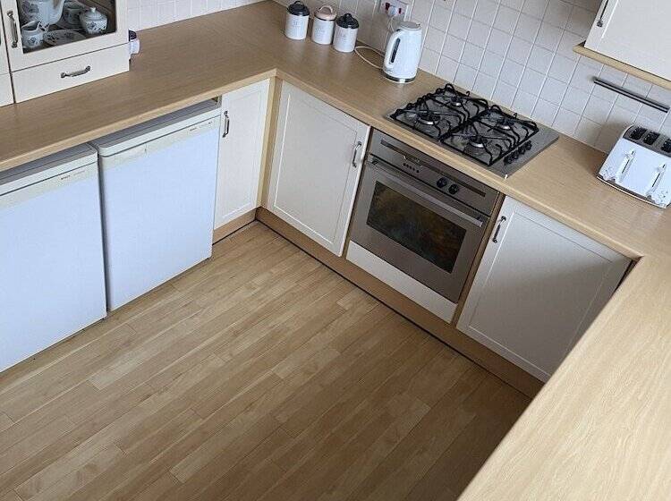 레지던스 Gorgeous 2 Bed Apt In Leafy Richmond!