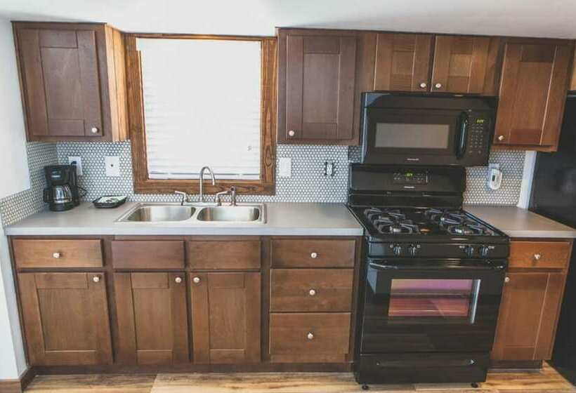 리조트 Mystic Quarry