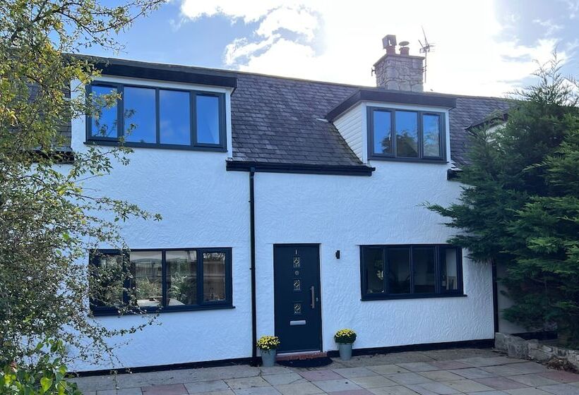 Ty Gwyn Holiday Cottage