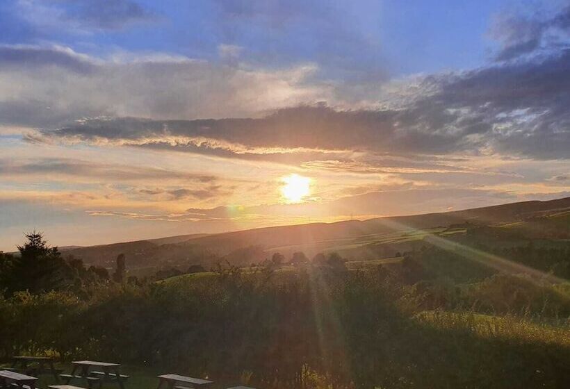 צימר Moorcock Inn Littleborough