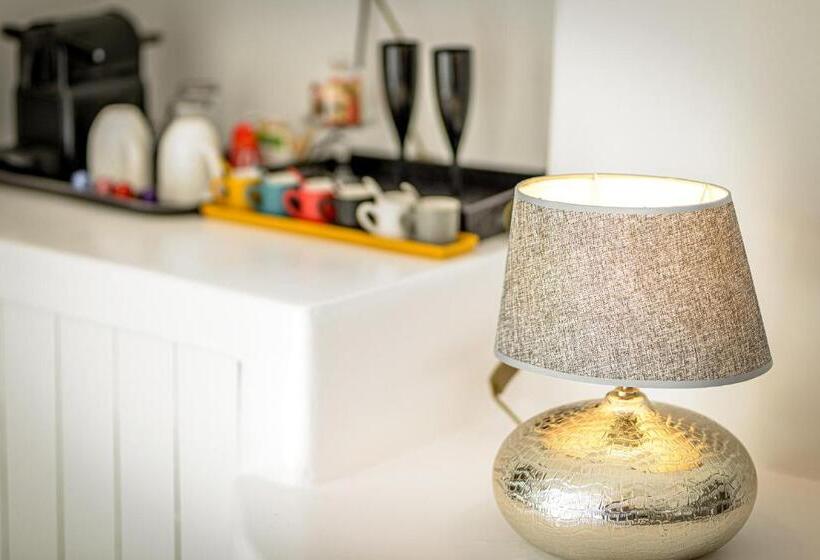 فندق Amoramelia Suites