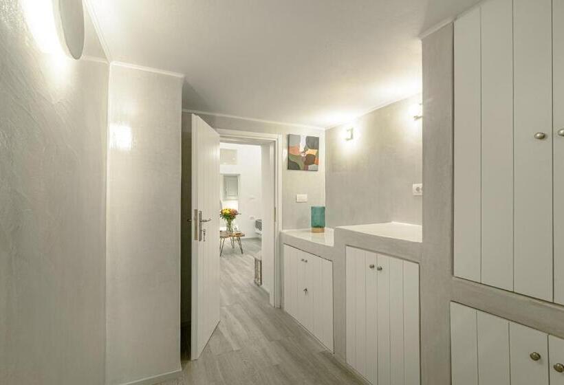 فندق Amoramelia Suites