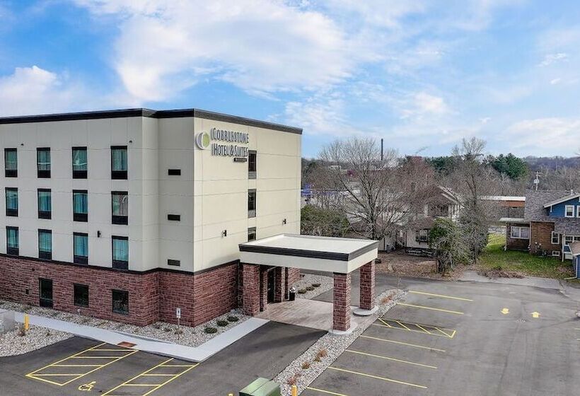 Cobblestone Hotel & Suites   Mosinee