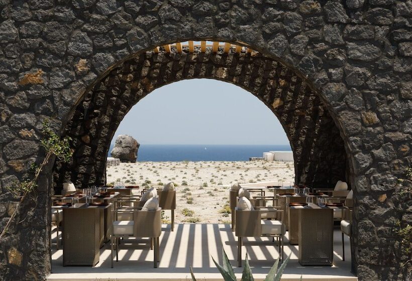 هتل Elysian Retreat