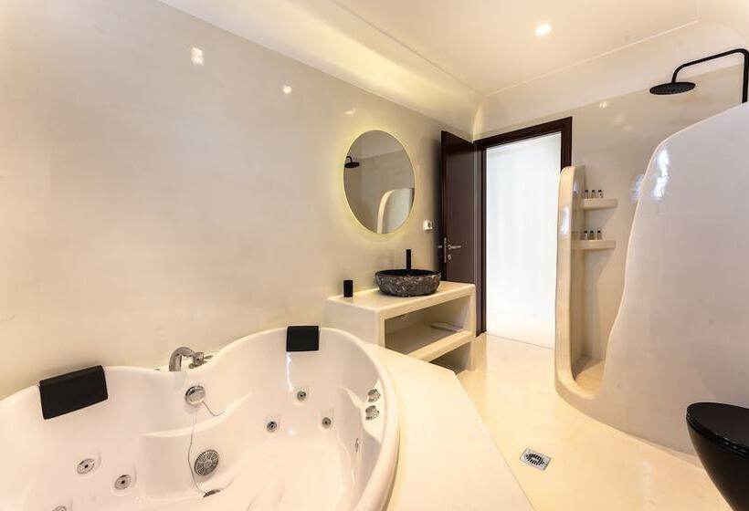 בית מלון כפרי Leon Luxury Suites