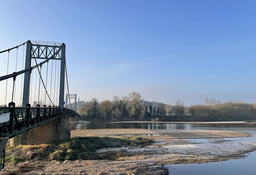 هتل Logis Loire