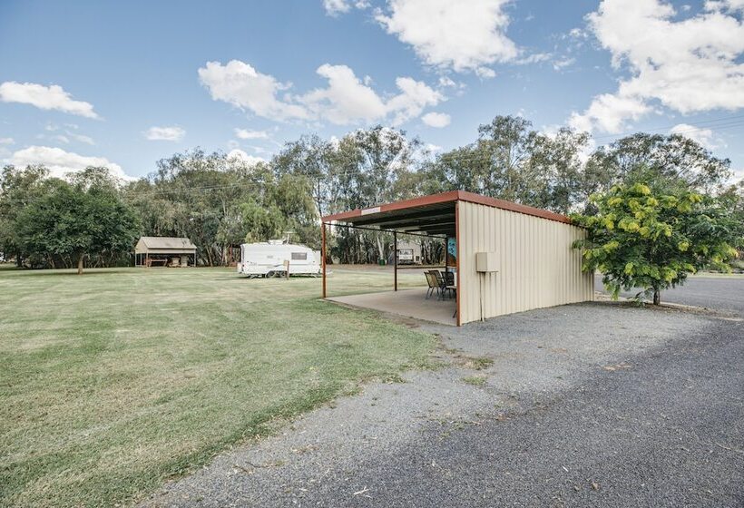 ホテル Nyngan Riverside Tourist Park
