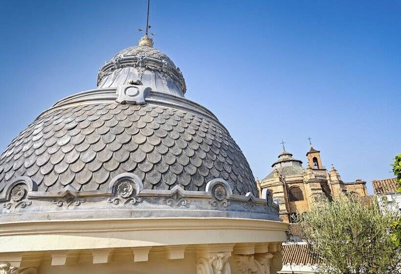 هتل Palacio Gran Vía, A Royal Hideaway